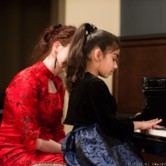 piano teacher Challena photo 1