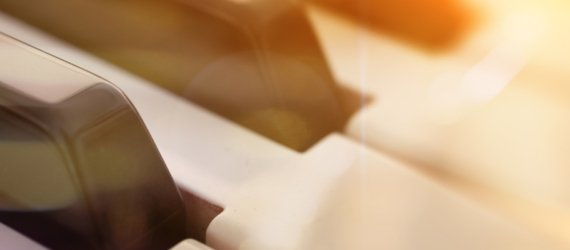 THE FIRST KEY: A TAKE-OFF GUIDE FOR NEW PIANO TEACHERS