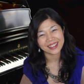 piano teacher Amy Mitani photo 1